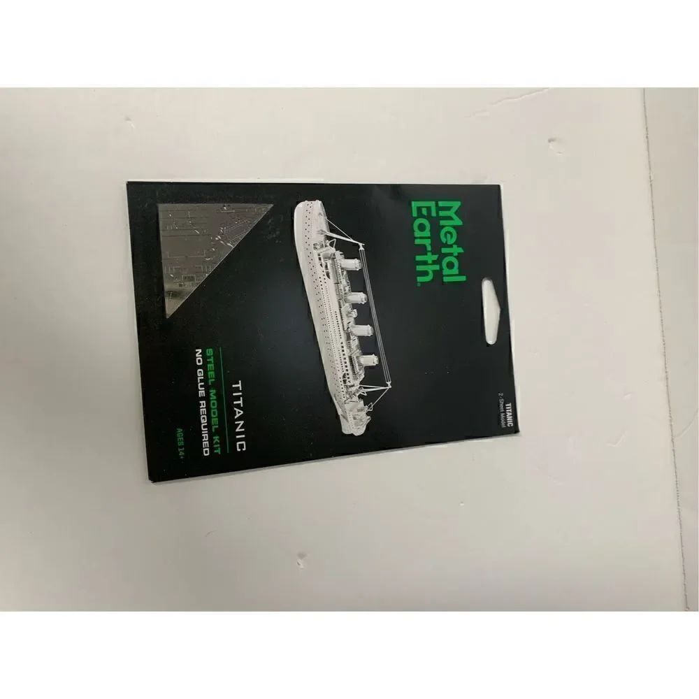 Metal Earth-Titanic steel model kit